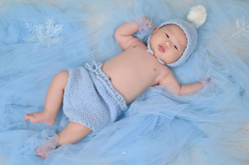 澳门摸孕妇肚子沾喜气